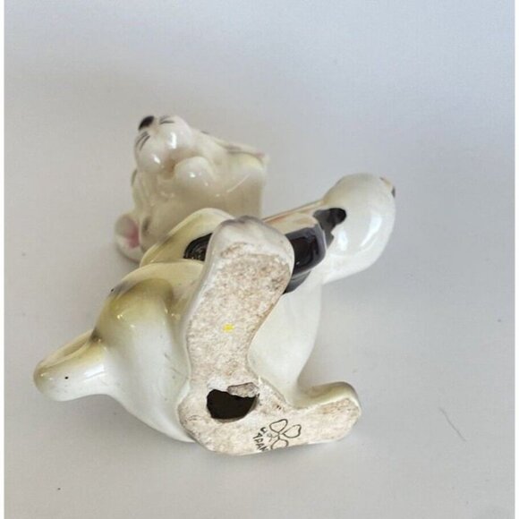 Eyes Closed Cat Playing Banjo Guitar Figurine Porcelain Japan Vintage 3 1/4” - Picture 6 of 8